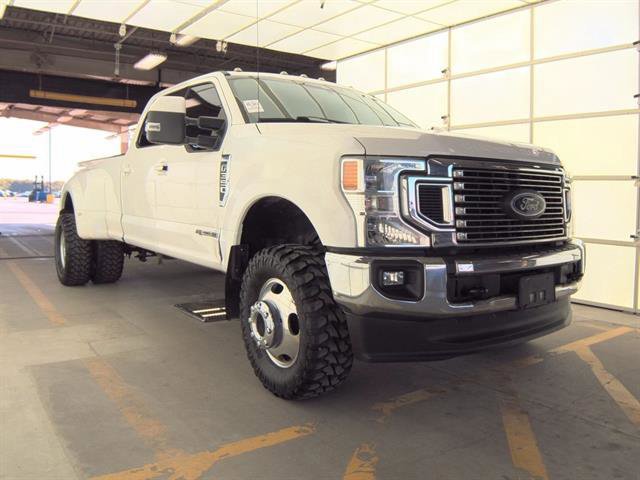 Certified 2020 Ford F350 Lariat w/ Lariat Value Package image 4
