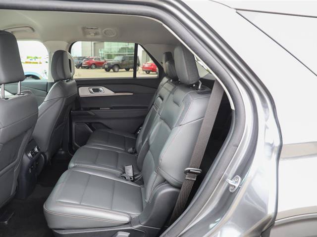 Certified 2025 Ford Explorer Active w/ Active Comfort Package AWD/4WD image 30