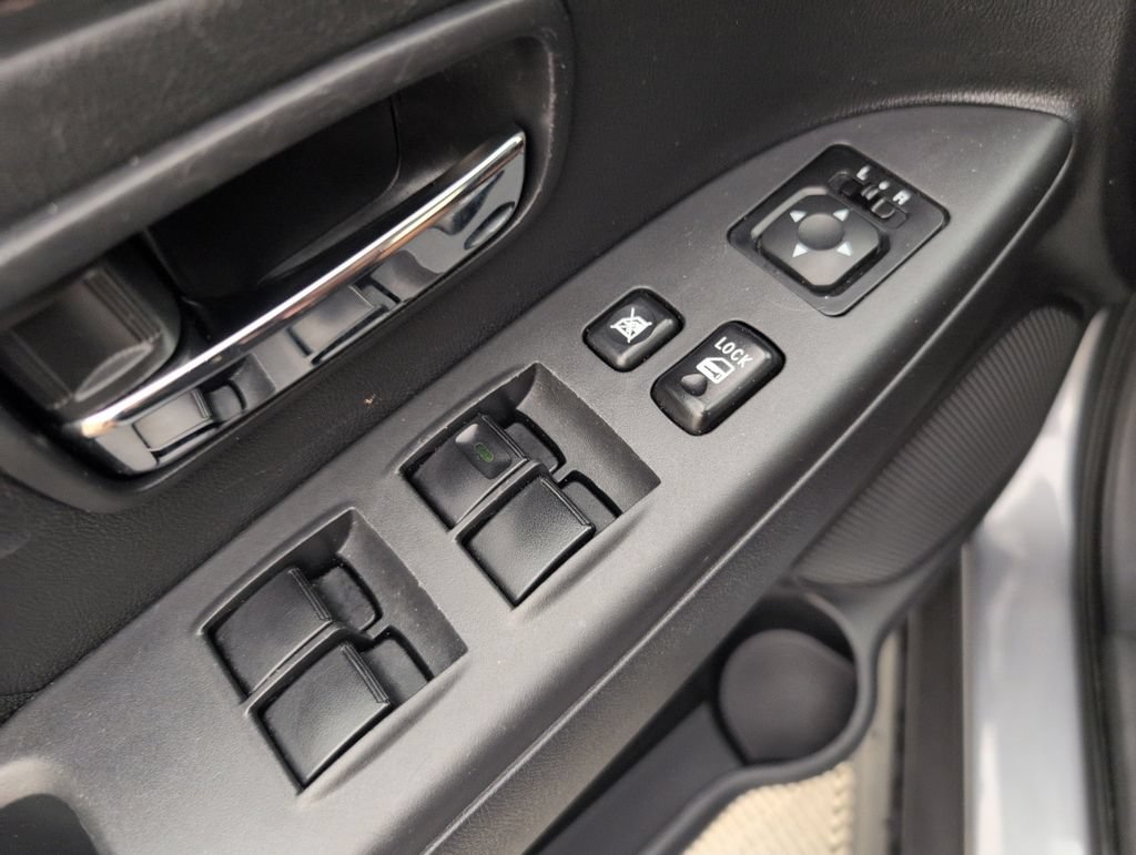 Used 2025 Mitsubishi Outlander Sport ES AWD/4WD image 31