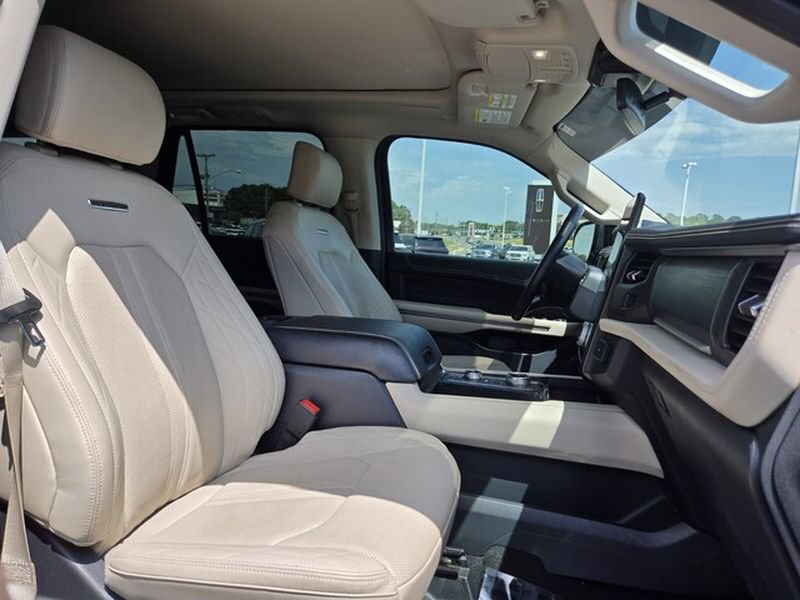 Certified 2024 Ford Expedition Max Platinum AWD/4WD image 21