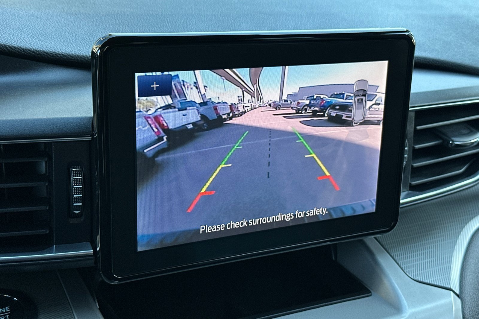 Certified 2022 Ford Explorer XLT w/ Equipment Group 202A image 20