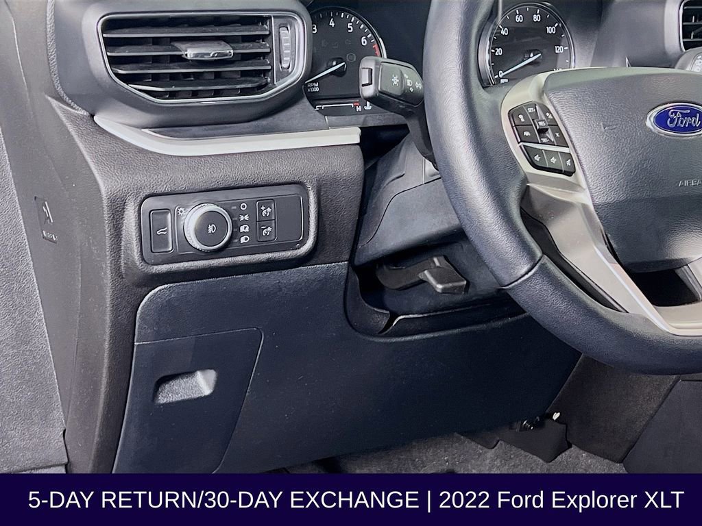 Certified 2022 Ford Explorer XLT w/ Equipment Group 202A image 12