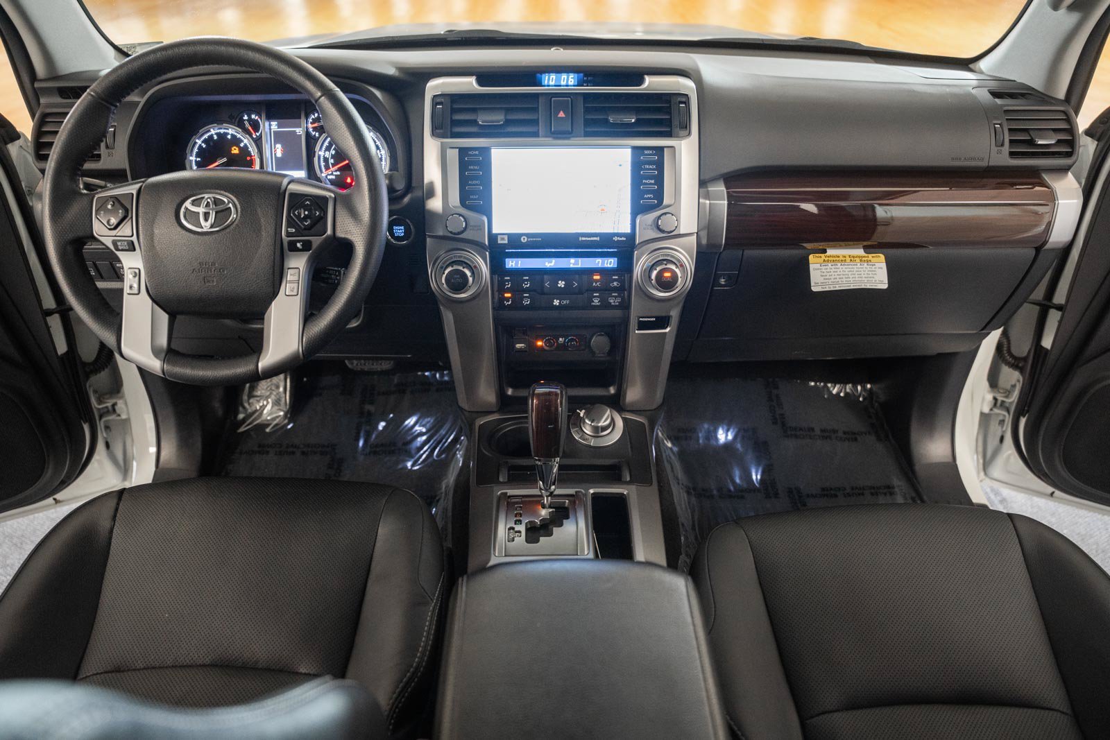 Used 2022 Toyota 4Runner Limited AWD/4WD image 26