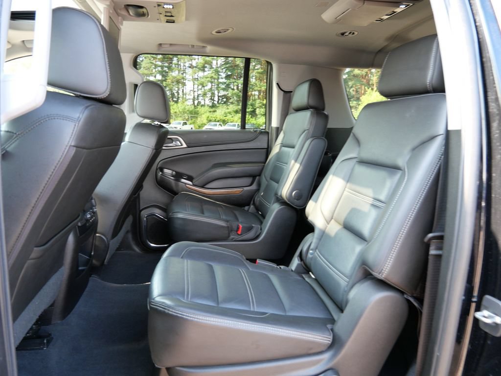 Used 2019 GMC Yukon XL Denali w/ Denali Ultimate Black Edition AWD/4WD image 15