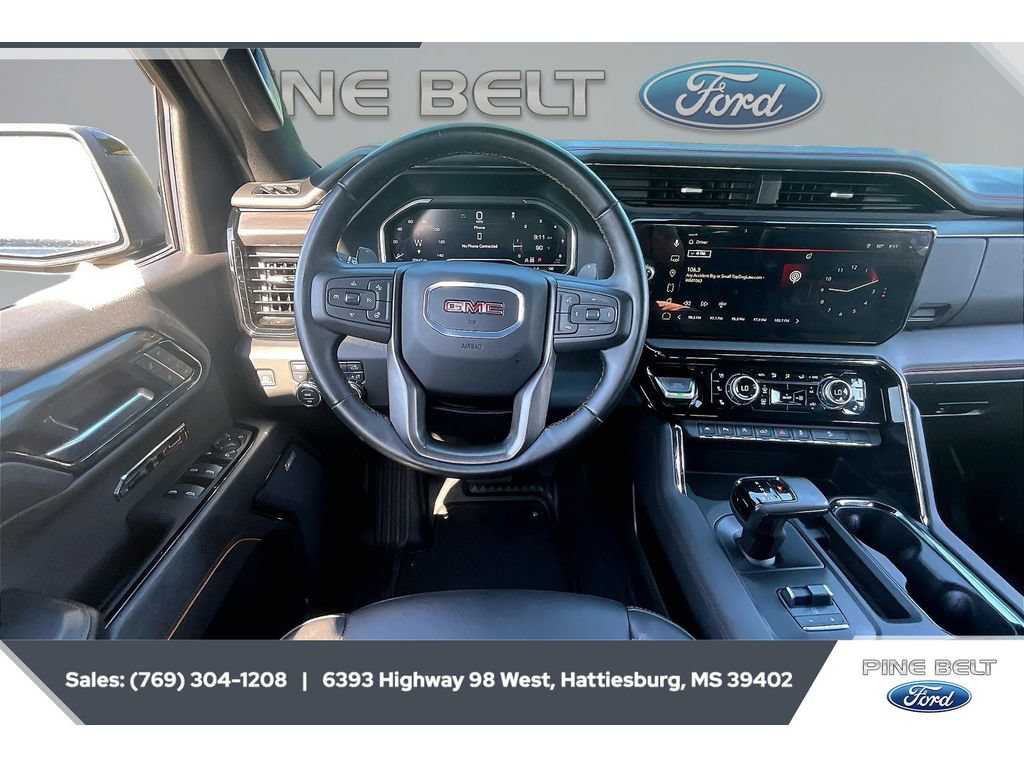 Used 2024 GMC Sierra 1500 AT4 w/ Technology Package AWD/4WD image 5
