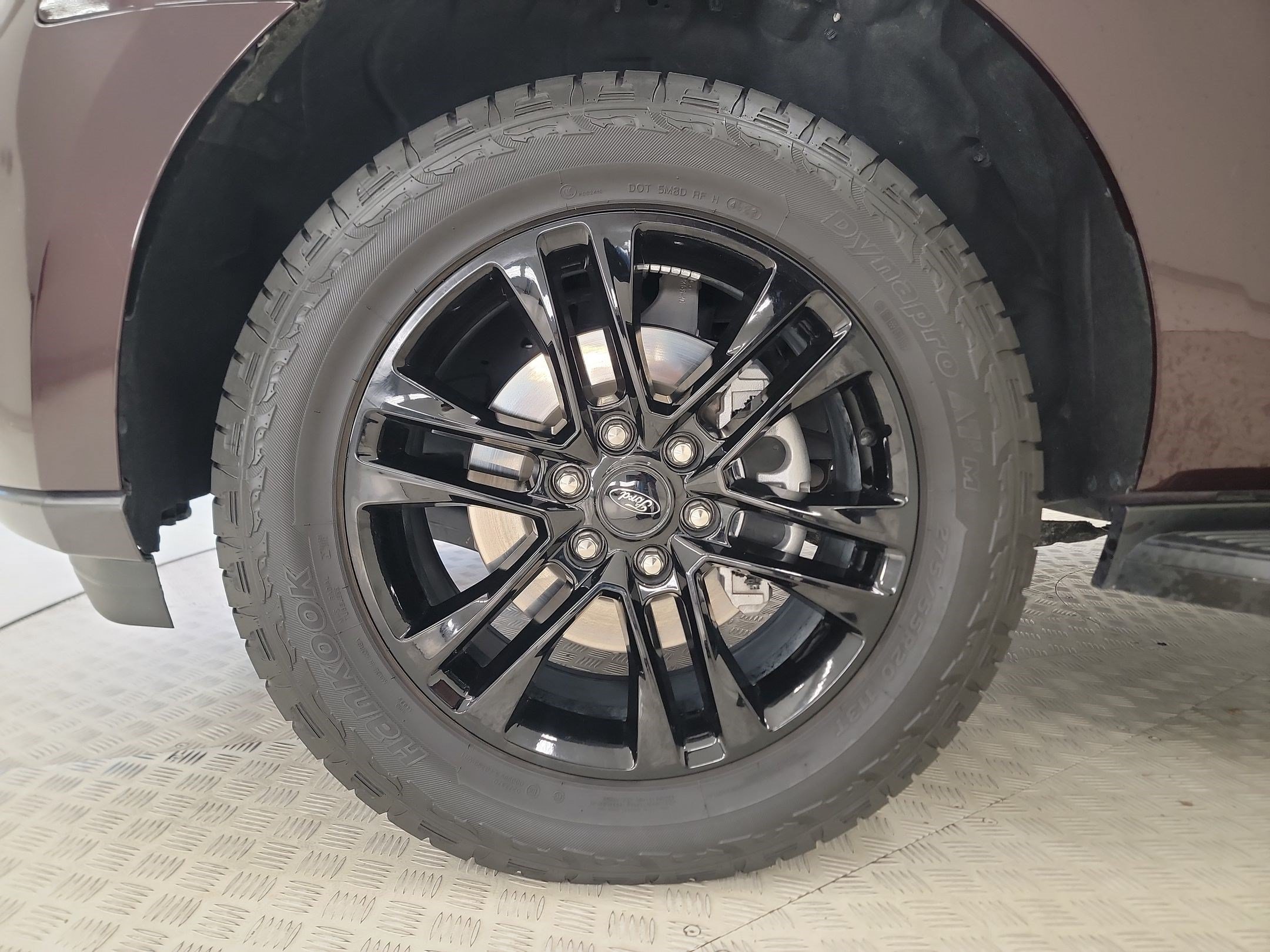 Certified 2024 Ford Expedition XLT RWD image 10
