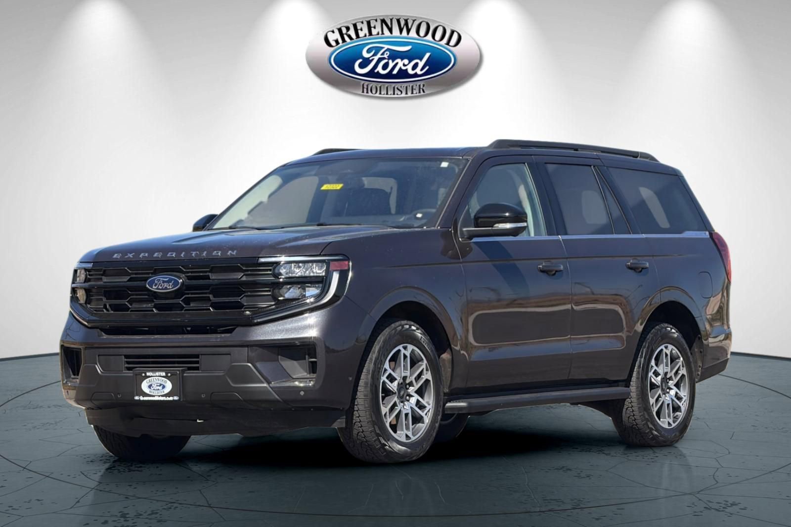 Certified 2025 Ford Expedition Active AWD/4WD image 8