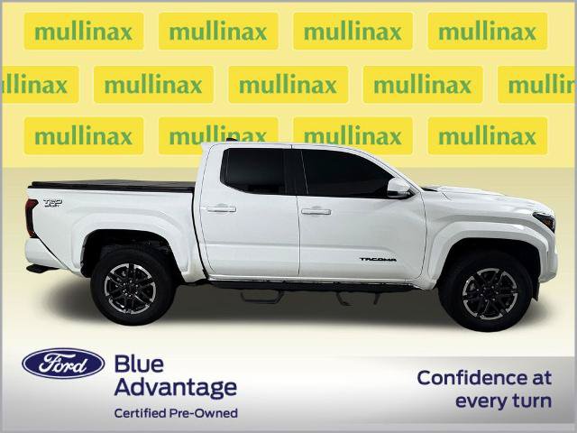 Used 2025 Toyota Tacoma TRD Sport RWD image 2