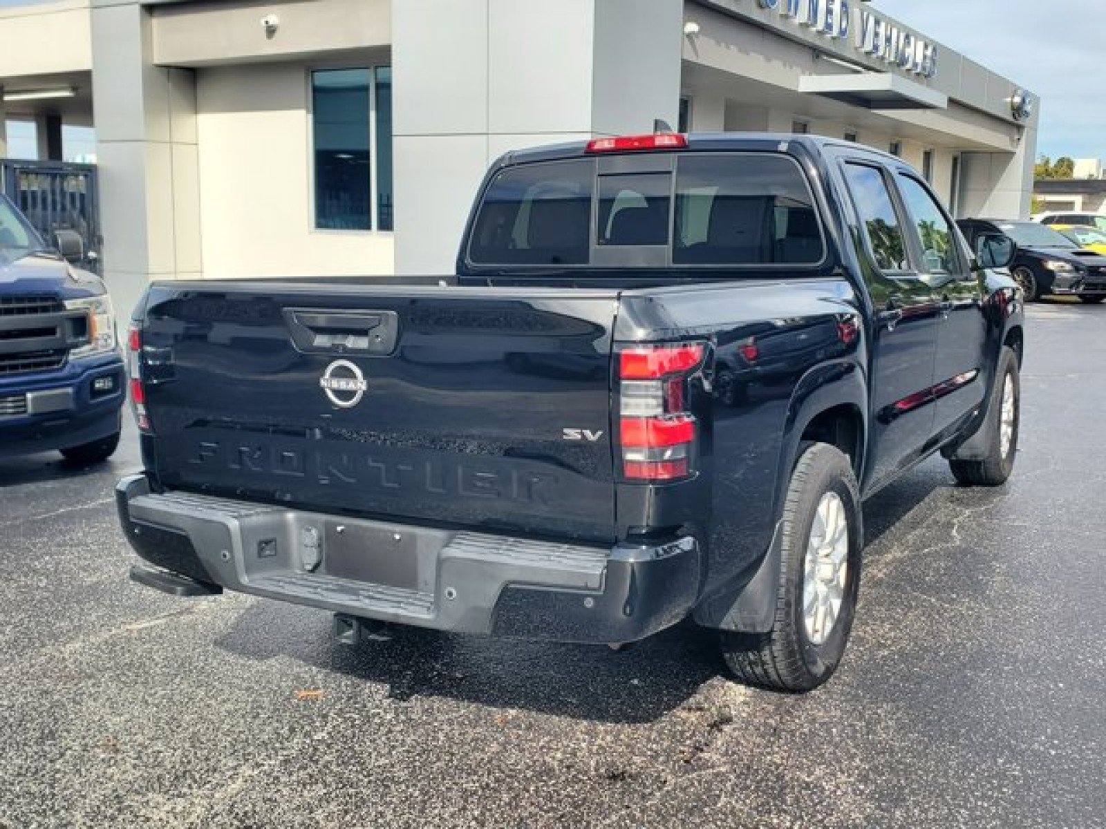 Used 2022 Nissan Frontier SV image 7