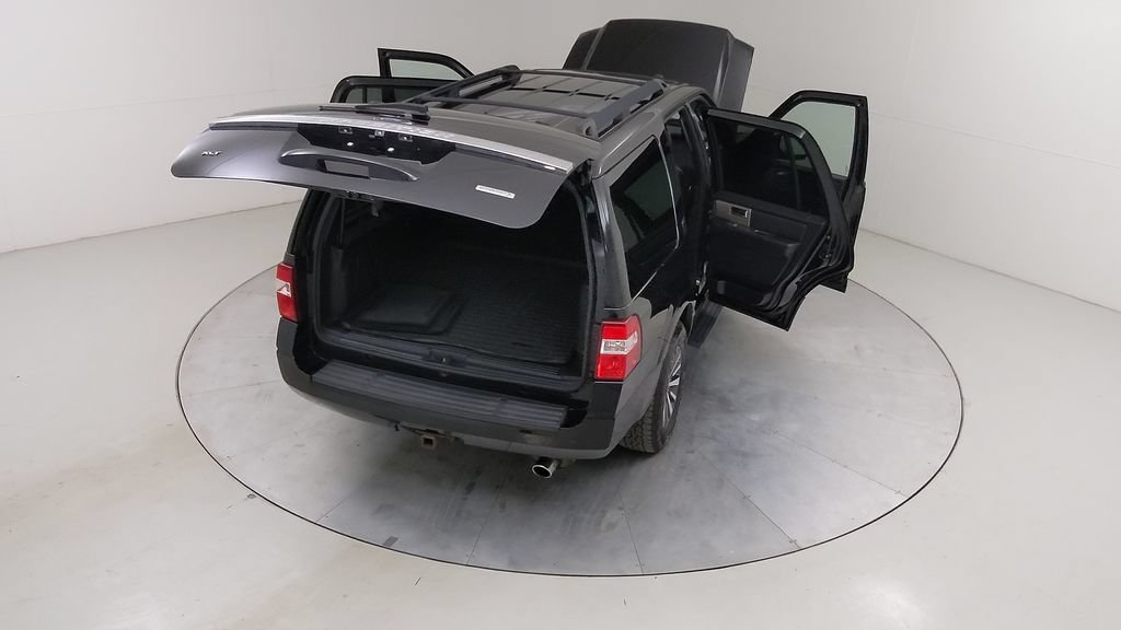 Certified 2017 Ford Expedition XLT w/ Equipment Group 202A AWD/4WD image 51