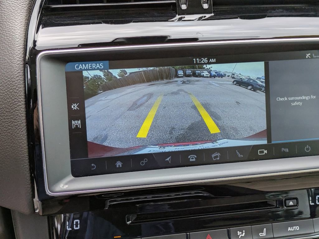 Used 2017 Jaguar F-PACE Prestige image 21