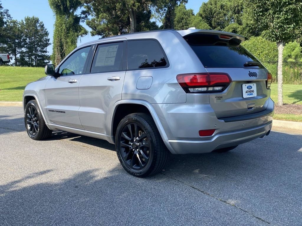 Used 2021 Jeep Grand Cherokee Laredo X RWD image 7
