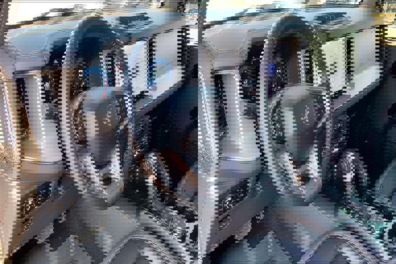 Certified 2025 Ford Bronco Outer Banks w/ Sasquatch Package image 18