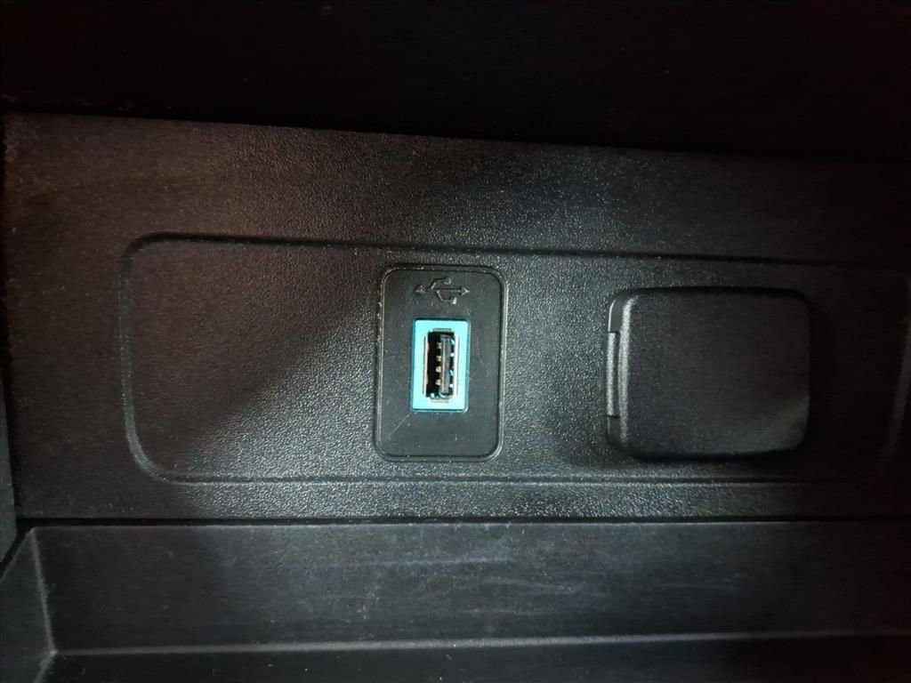 Certified 2019 Ford Escape SE image 13