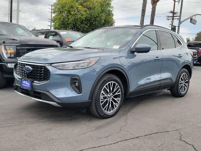 Certified 2023 Ford Escape SE w/ PHEV Premium Package FWD image 28