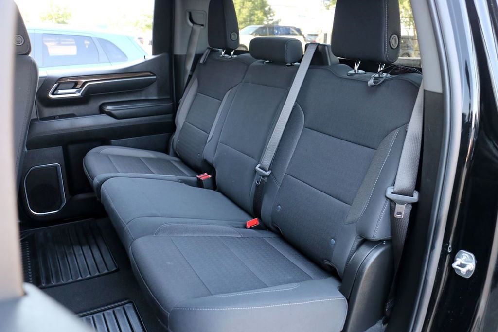 Used 2025 Chevrolet Silverado 1500 LT RWD image 20