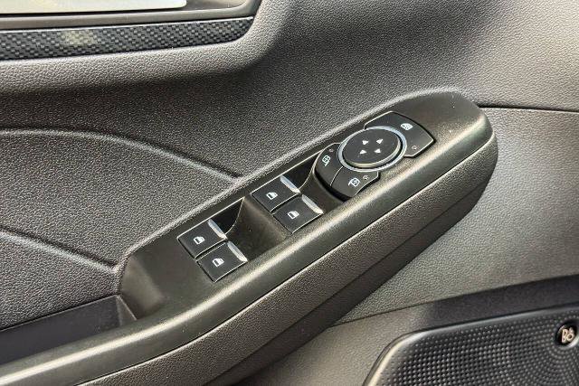 Certified 2023 Ford Escape ST-Line Select w/ Tech Pack #2 image 19