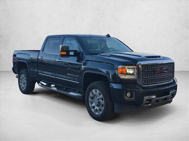 Used 2019 GMC Sierra 2500 Denali w/ Duramax Plus Package AWD/4WD video 3