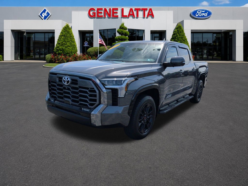 Used 2025 Toyota Tundra Platinum w/ TRD Off-Road Package AWD/4WD image 3