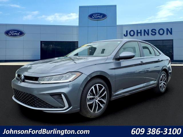 Used 2025 Volkswagen Jetta SE FWD image 7
