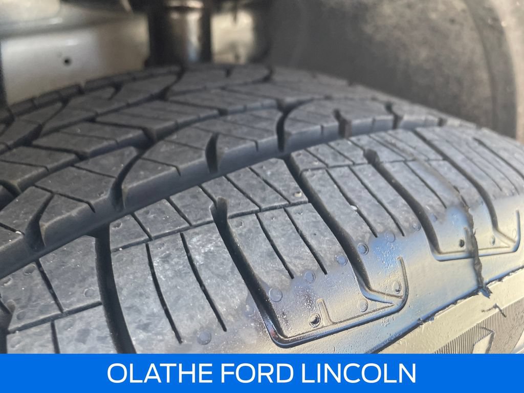 Certified 2019 Ford Escape SEL FWD image 27