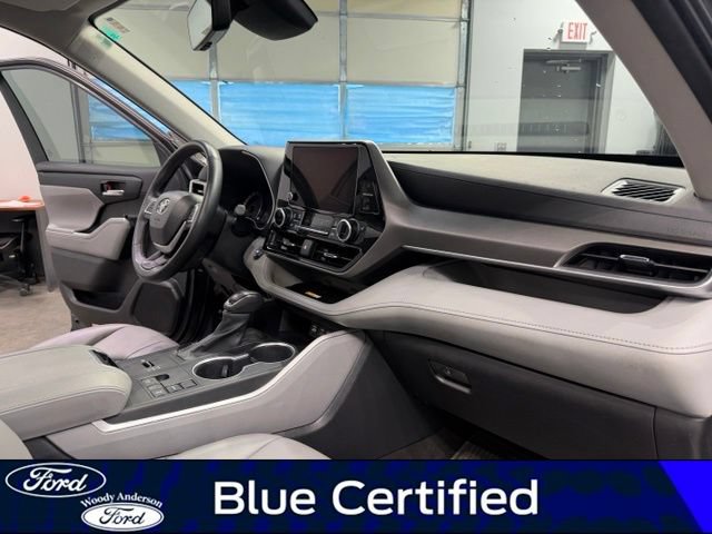 Used 2023 Toyota Highlander XLE FWD image 26