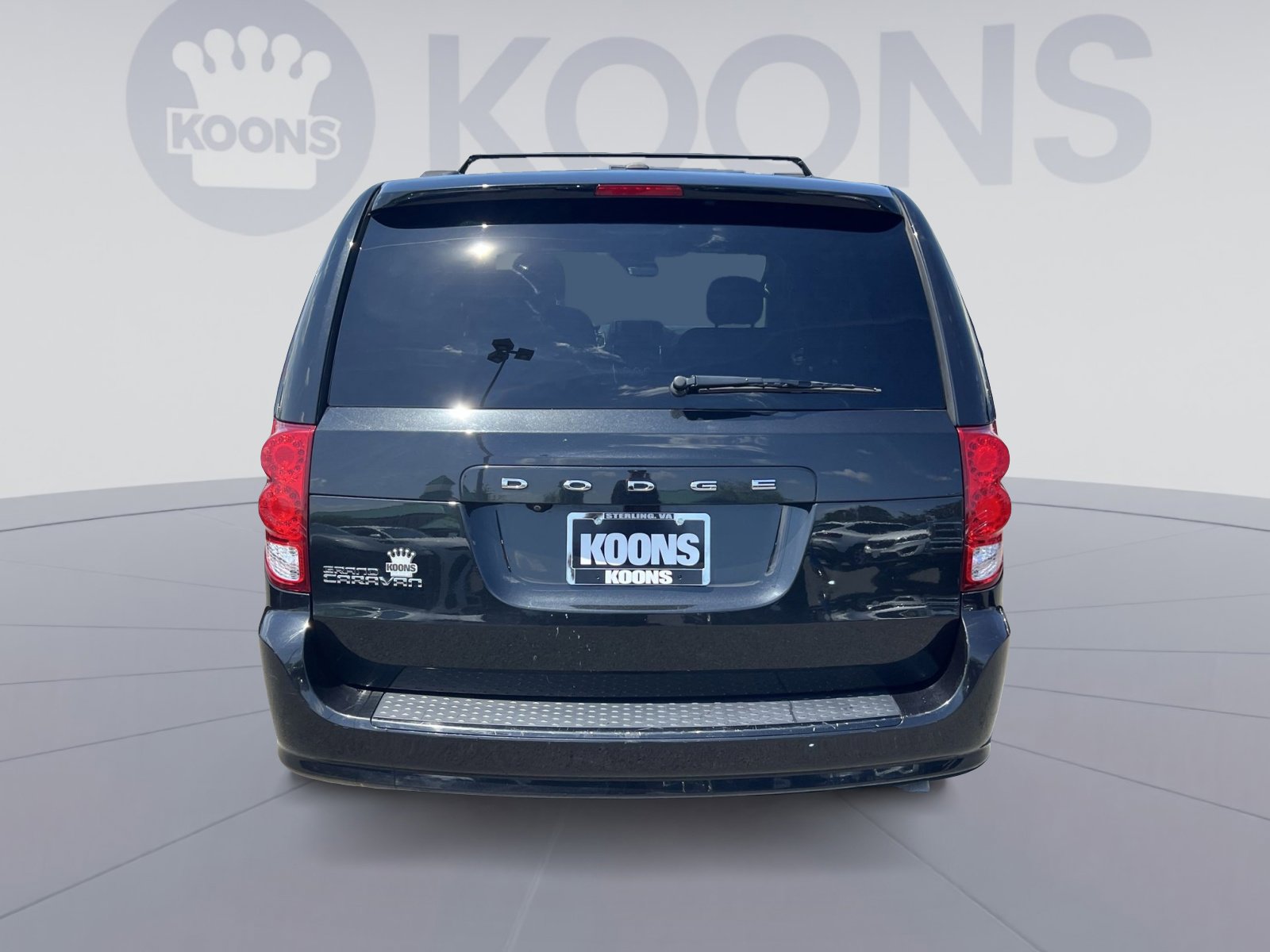 Used 2019 Dodge Grand Caravan SE FWD image 10