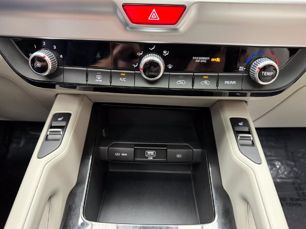 Used 2020 Kia Telluride S w/ S 8 Passenger Seating Package FWD image 21