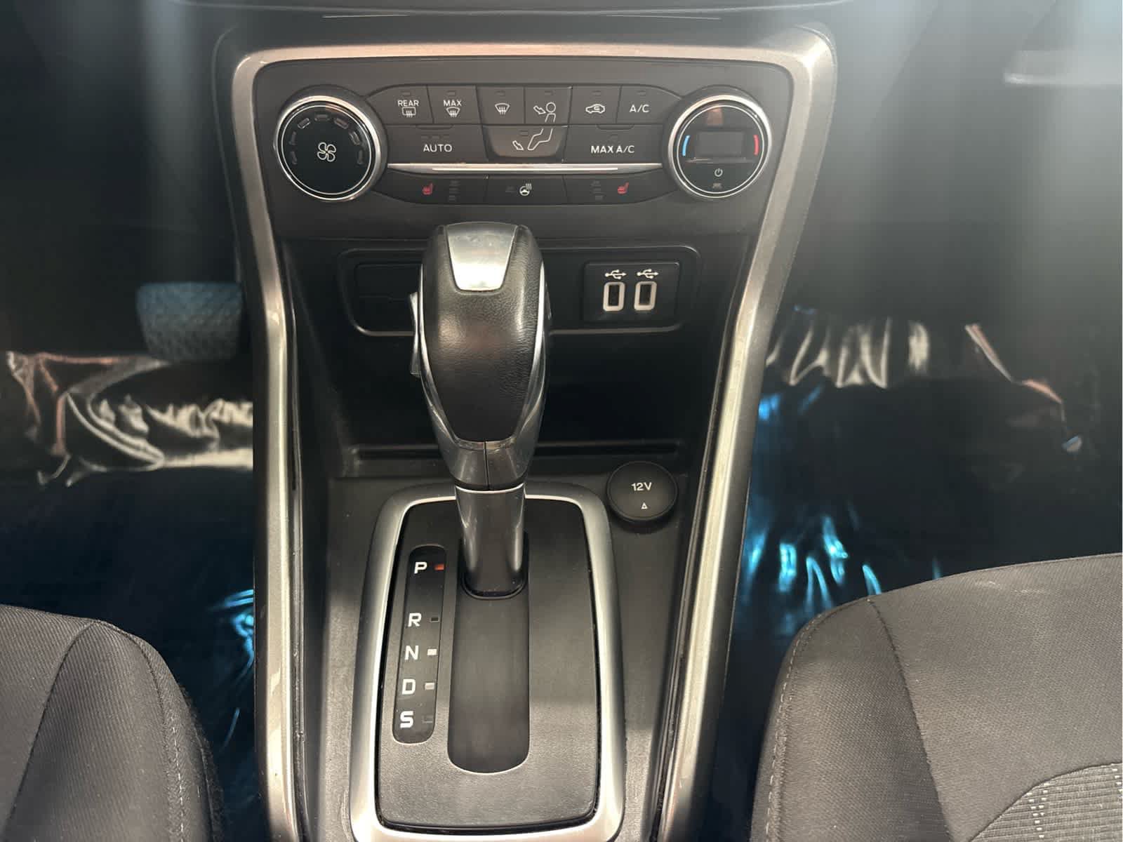 Certified 2018 Ford EcoSport SE w/ SE Convenience Package AWD/4WD image 14