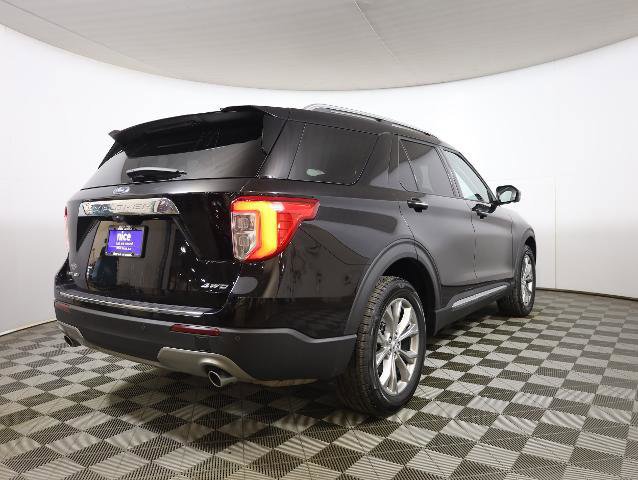 Certified 2023 Ford Explorer Limited w/ Equipment Group 301A image 4