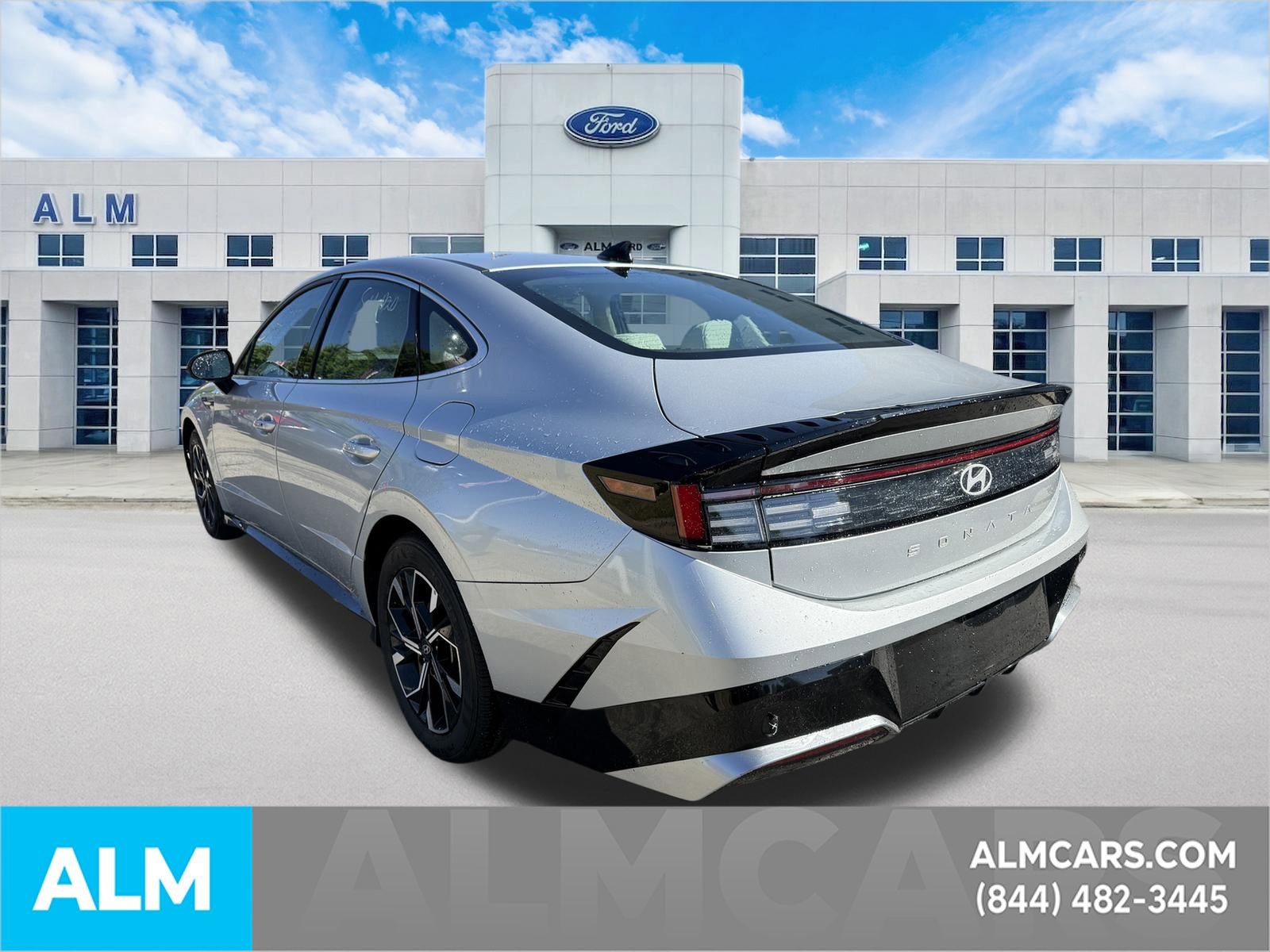 Used 2025 Hyundai Sonata SEL FWD image 8