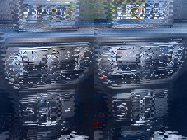 Used 2020 Jeep Wrangler Unlimited Sahara w/ Dual Top Group image 30