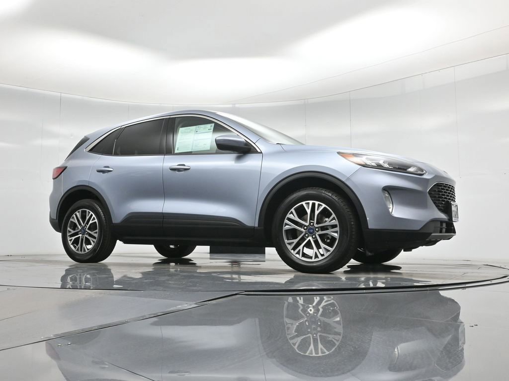 Certified 2022 Ford Escape SEL w/ Class II Trailer Tow Package image 6