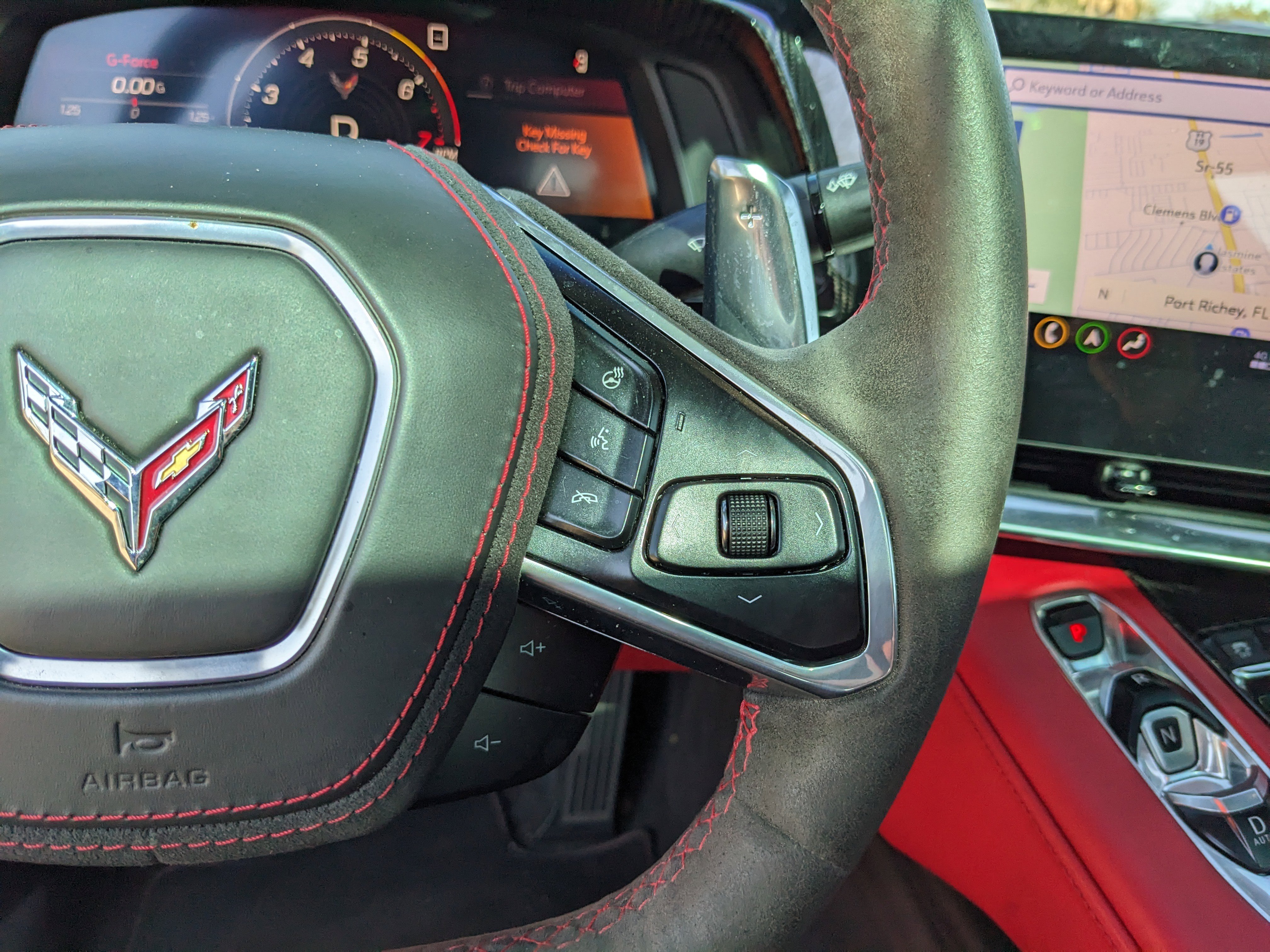 Used 2020 Chevrolet Corvette Stingray Premium Cpe w/ 3LT Preferred Equipment Group image 31