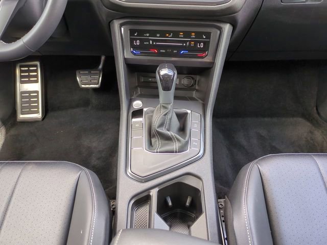 Used 2023 Volkswagen Tiguan SE R-Line FWD image 20