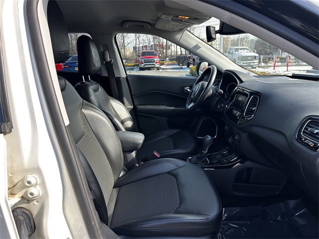 Used 2020 Jeep Compass Latitude image 33