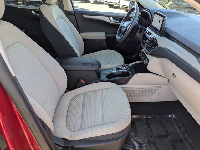 Certified 2020 Ford Escape SE image 20