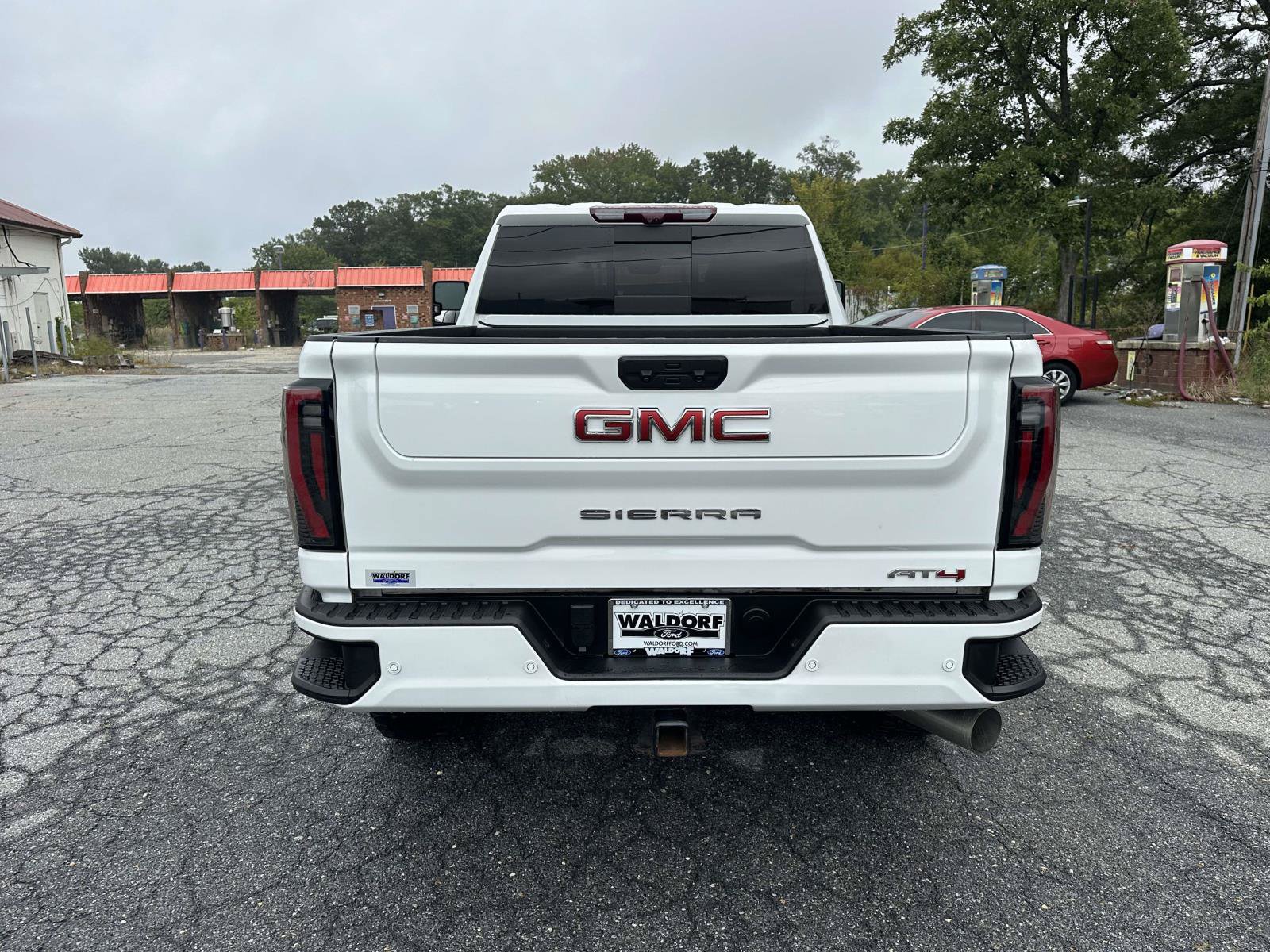 Used 2024 GMC Sierra 2500 AT4 w/ AT4 Premium Plus Package AWD/4WD image 5