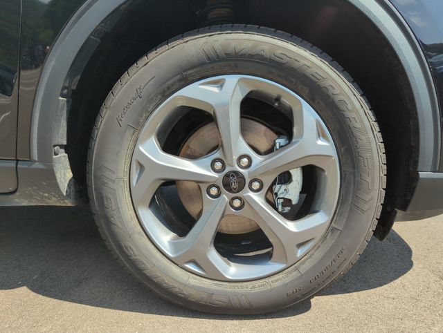 Certified 2025 Ford Escape ST-Line AWD/4WD image 13