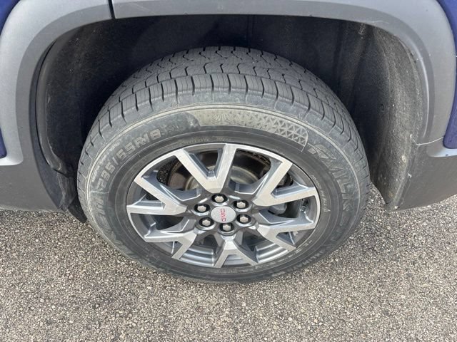 Used 2023 GMC Acadia SLT w/ Preferred Package AWD/4WD image 7