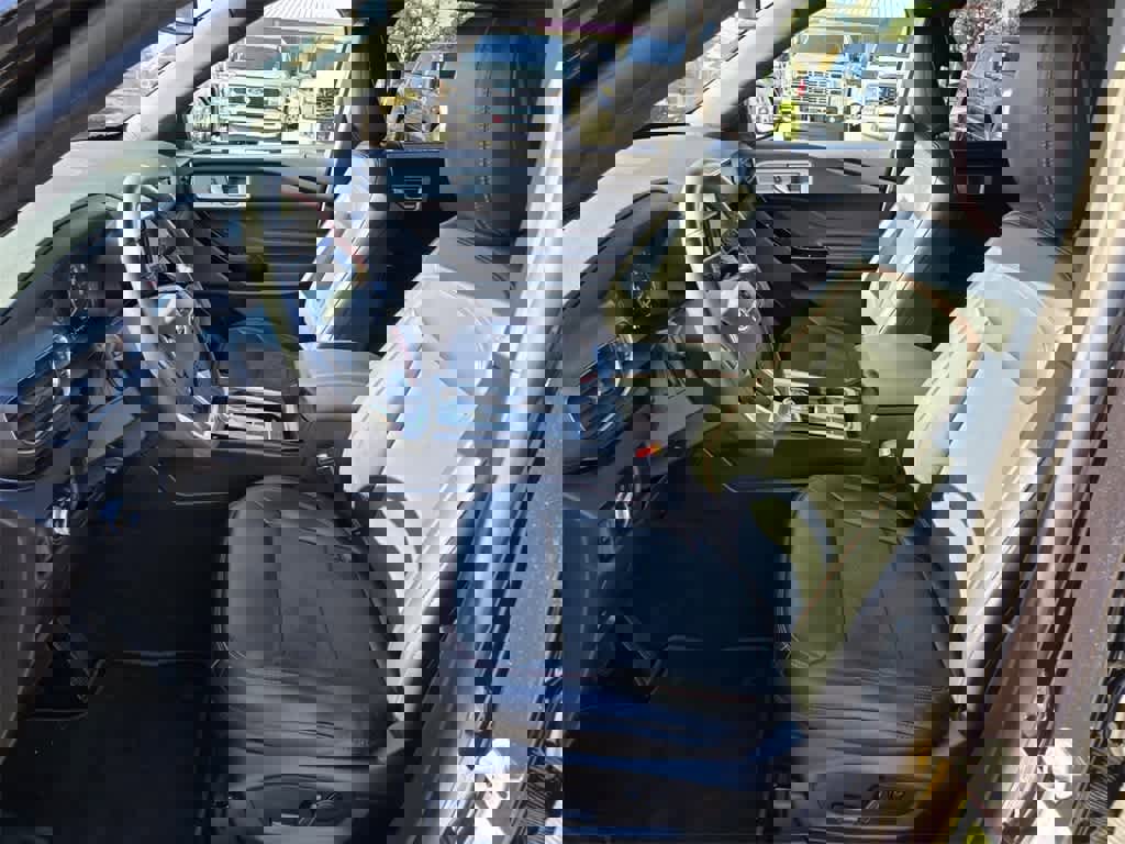 Certified 2022 Ford Explorer ST-Line w/ Class IV Trailer Tow Package image 10