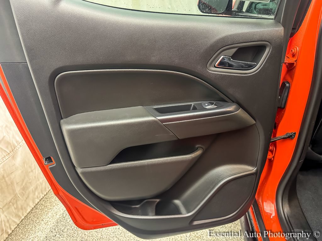 Used 2020 Chevrolet Colorado ZR2 w/ ZR2 Dusk Special Edition AWD/4WD image 19