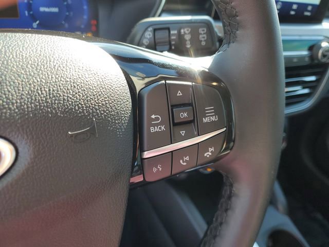 Certified 2022 Ford Escape Titanium w/ Class II Trailer Tow Package image 25