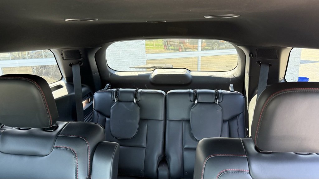 Certified 2025 Ford Explorer ST-Line image 9