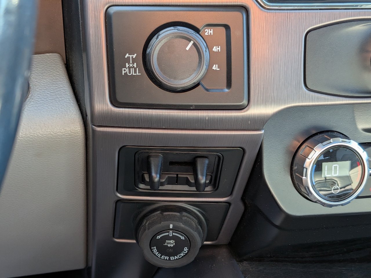 Certified 2022 Ford F250 Limited AWD/4WD image 27