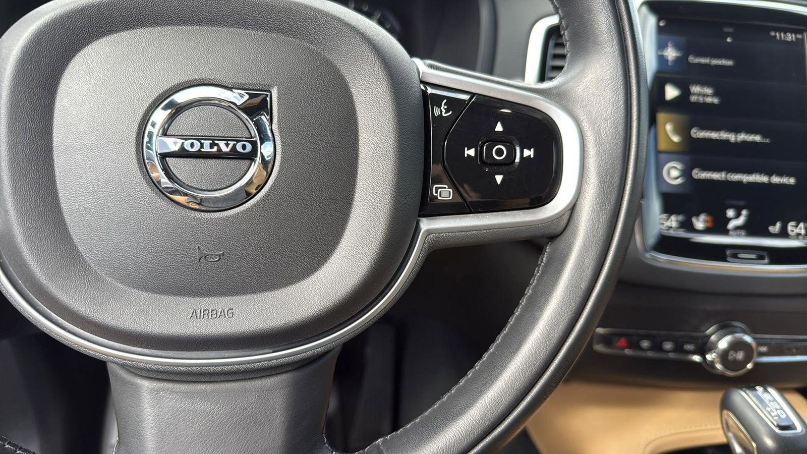 Used 2022 Volvo XC90 T6 Inscription w/ Lounge Package image 13