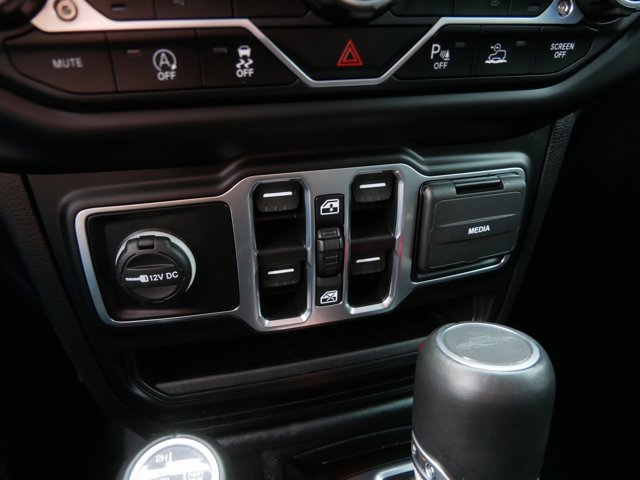 Used 2022 Jeep Gladiator Overland image 25