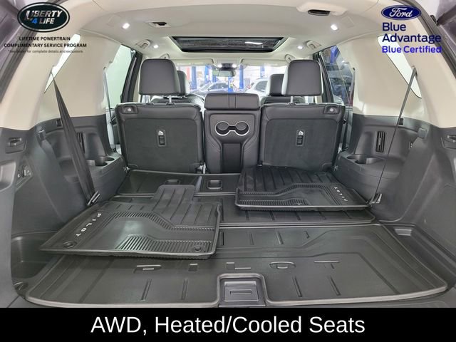 Used 2025 Honda Pilot Elite image 16