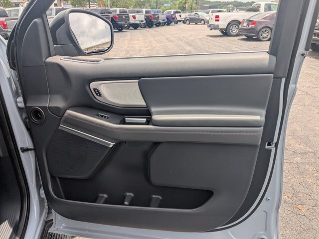 Certified 2025 Ford Expedition Max Active RWD image 38