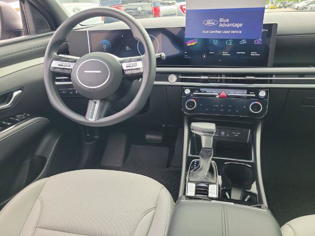 Used 2025 Hyundai Santa Cruz SEL FWD image 15